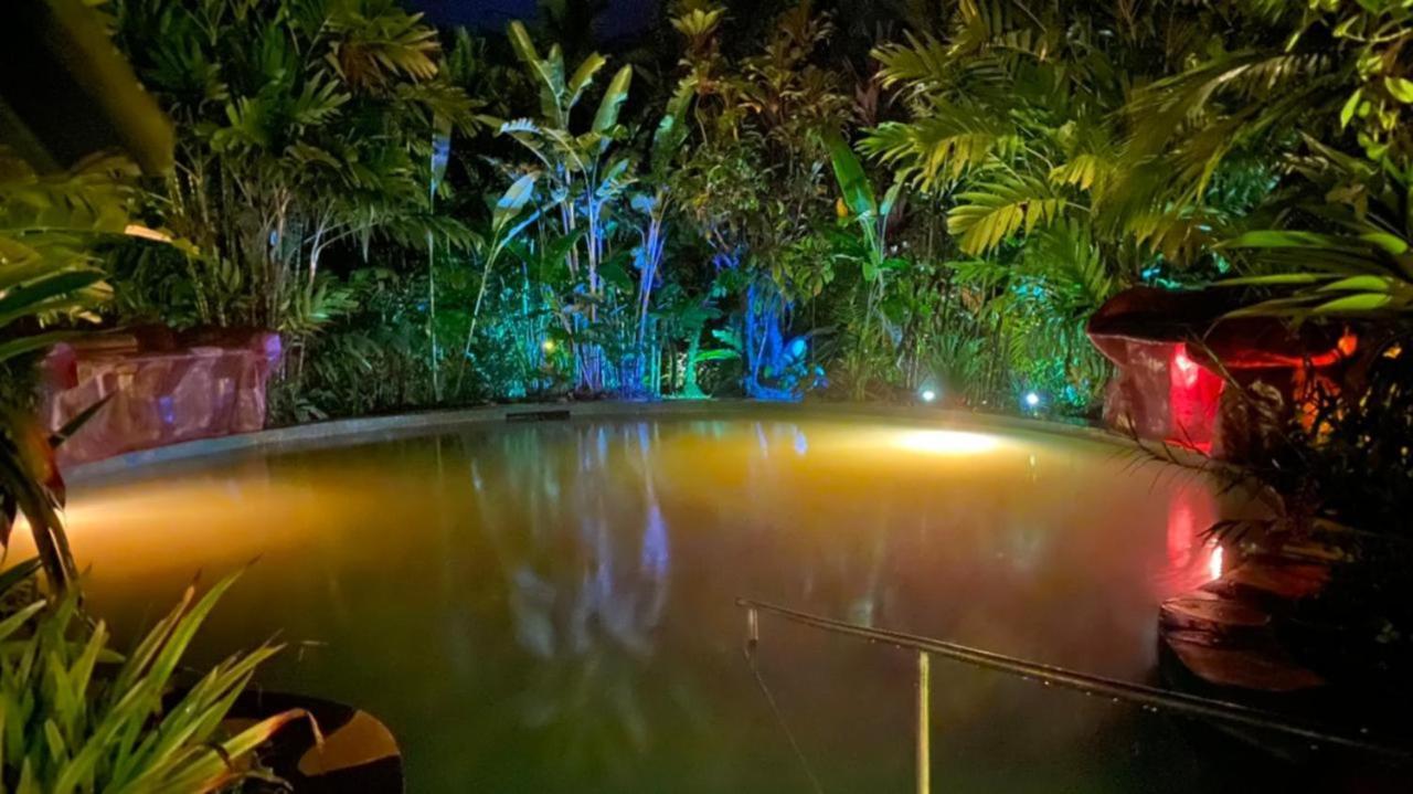 Blue River Resort & Hot Springs ليبيريا المظهر الخارجي الصورة
